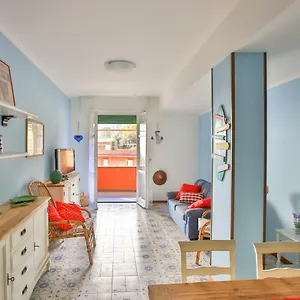 Costamare Apartamento